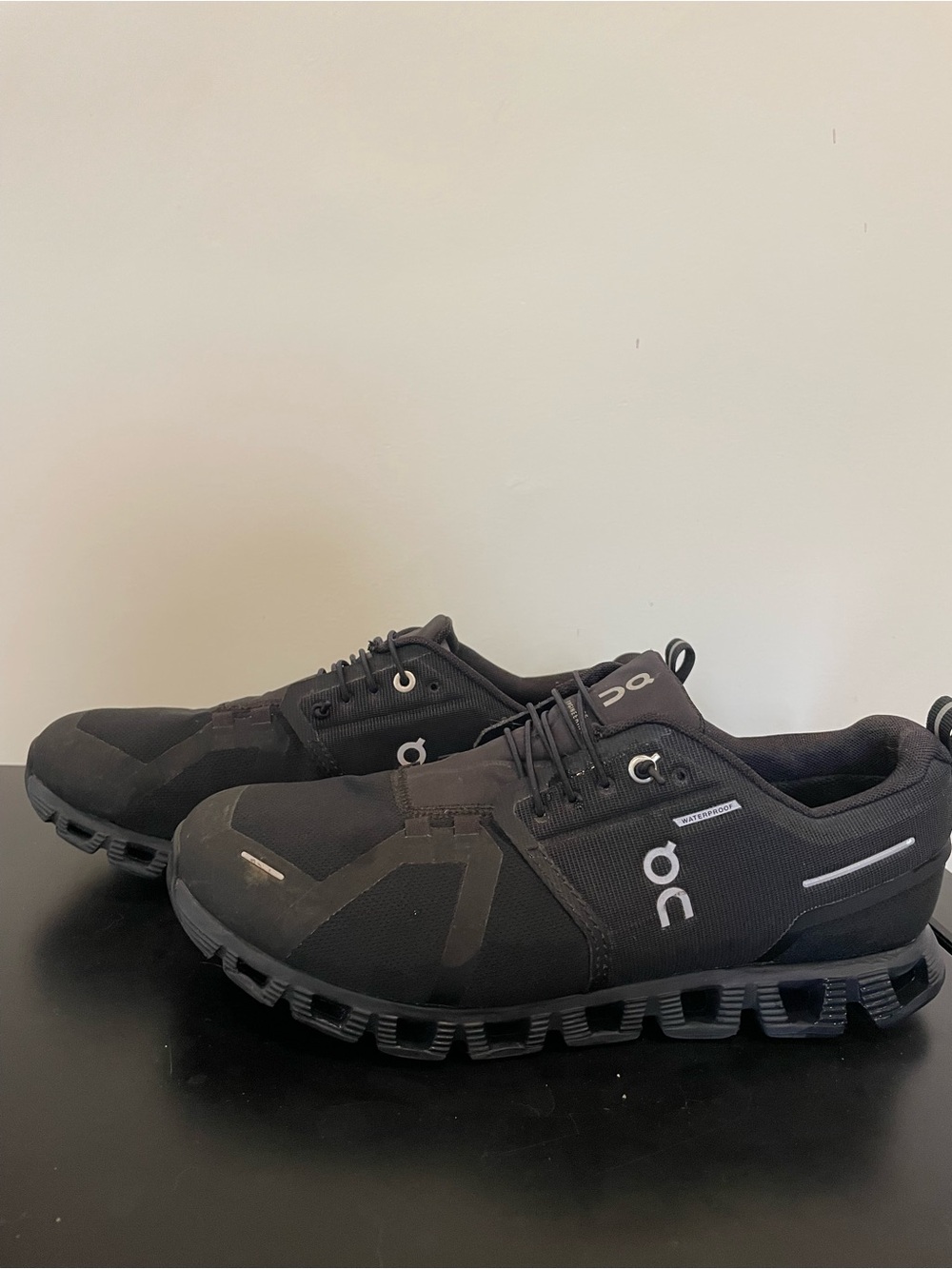 On Cloud Running Men's Cloud Running Shoes in Black